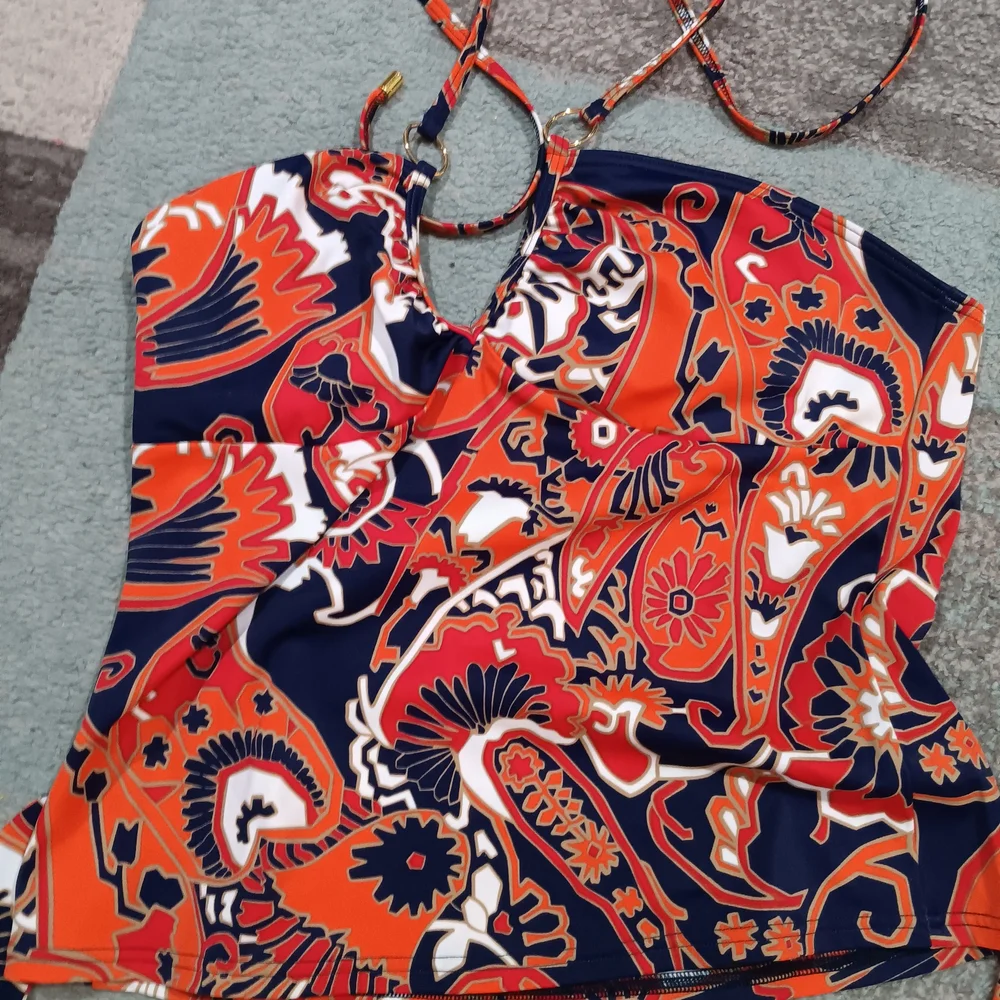 Bikini Set - Picture 2 of 5